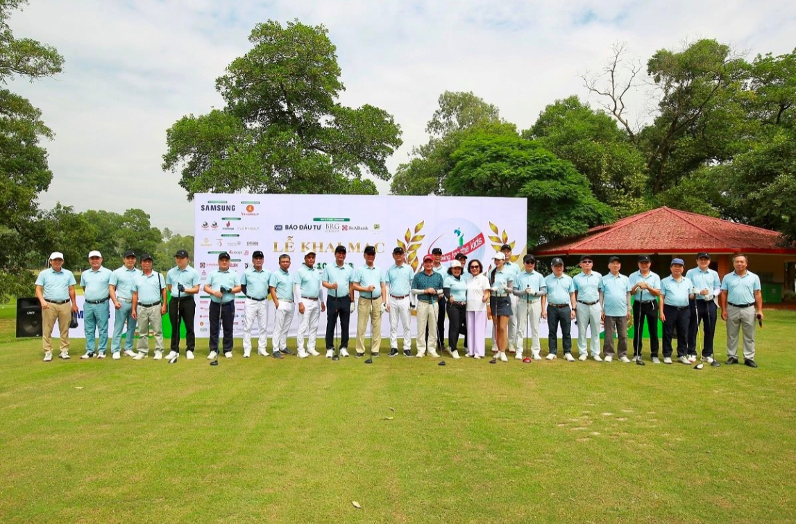 Giải golf từ thiện Swing for the Kids lần thứ 17 gây quỹ cho học sinh nghèo và trẻ em vùng lũ